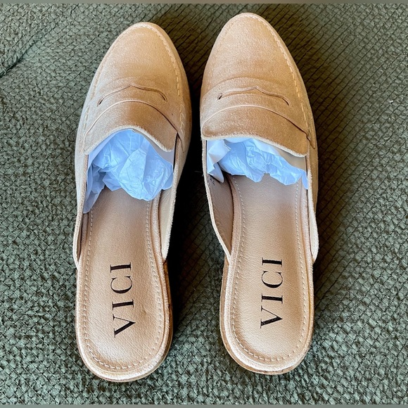 Vici Collection Tan Oxford Mule Slip-ons - Size 9 - Picture 3 of 3